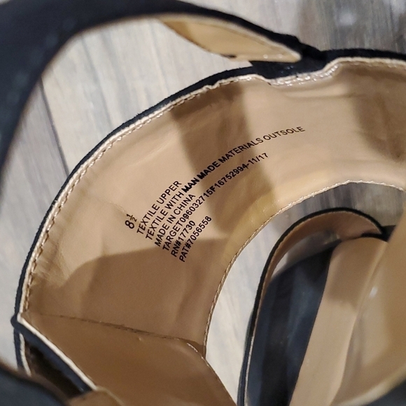 Universal Thread Women block heels sandals shoes  sz 8.5 - Picture 11 of 11